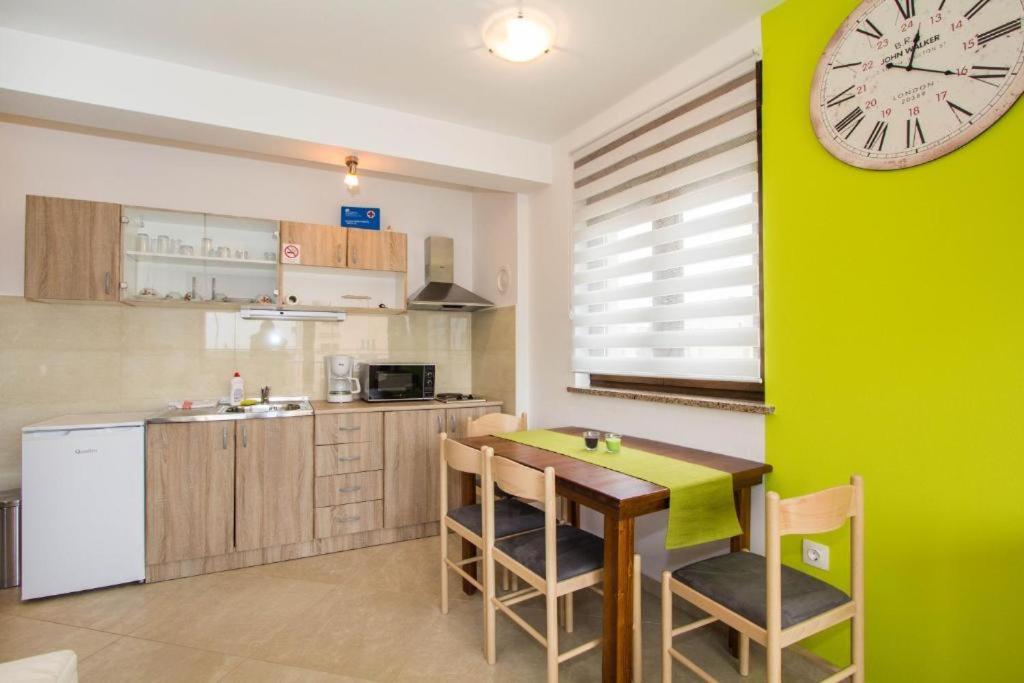 Villa Patricija-Apartmani Poreč Extérieur photo