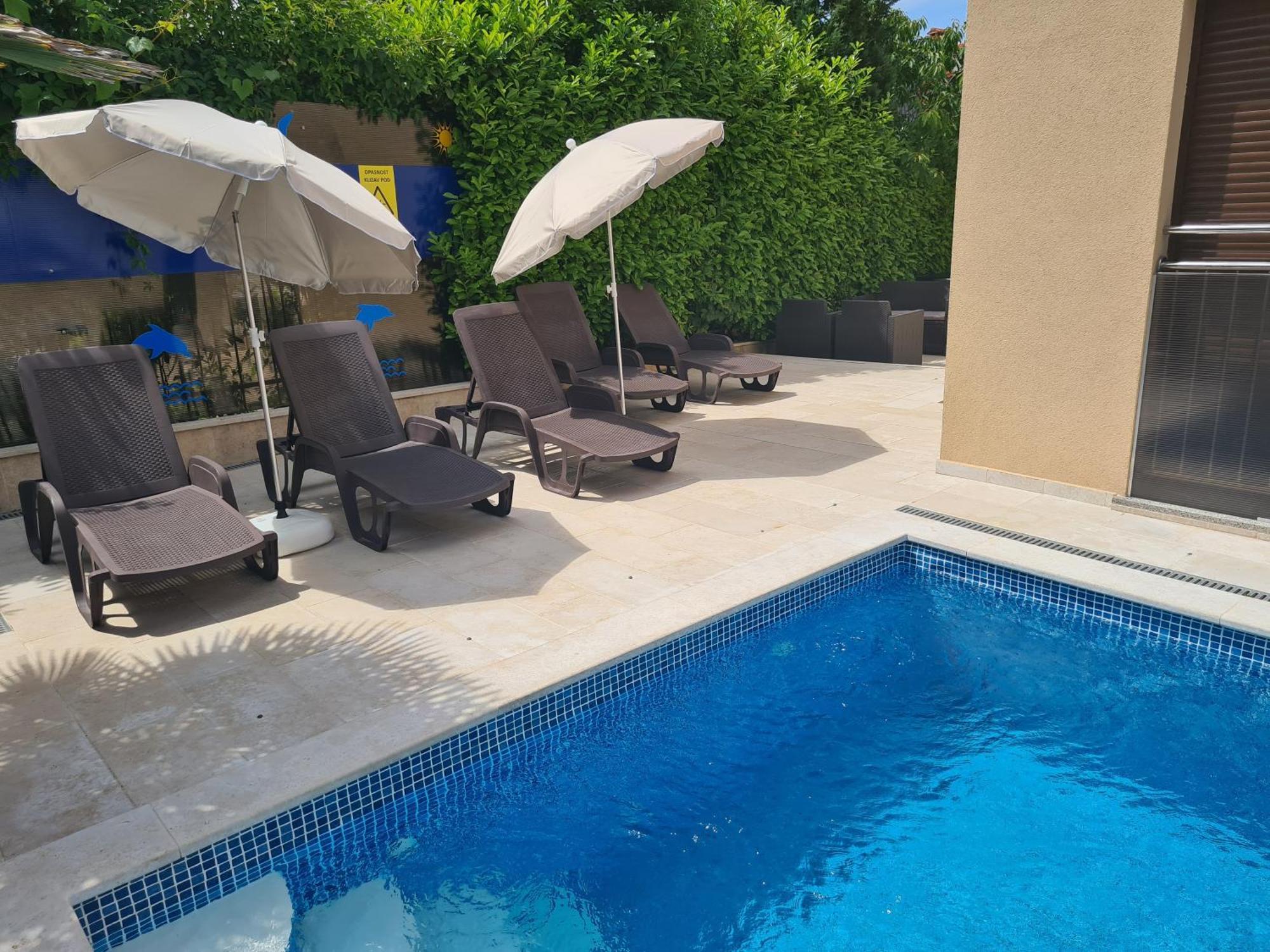 Villa Patricija-Apartmani Poreč Extérieur photo